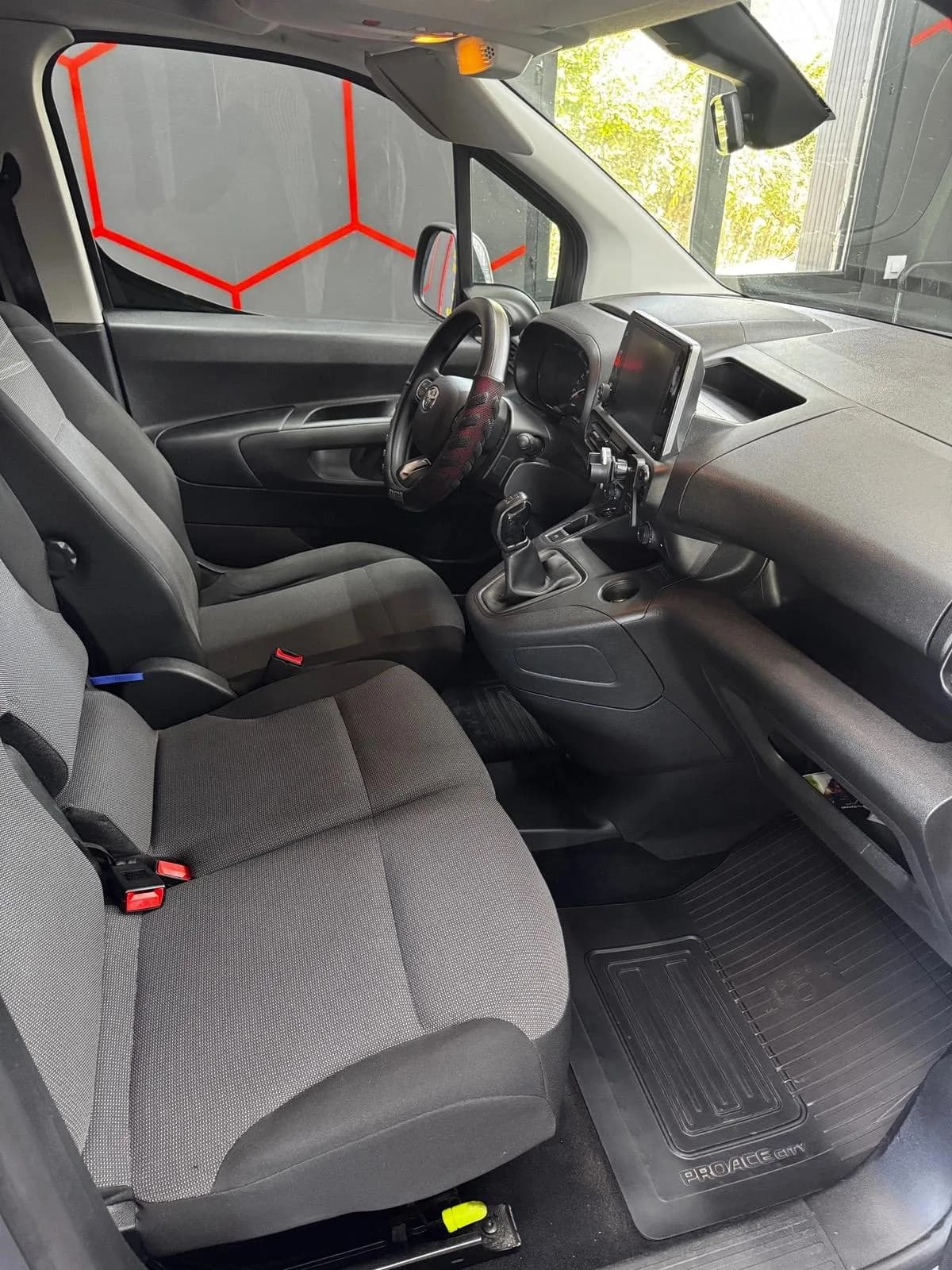 Toyota Pro Ace City Verso