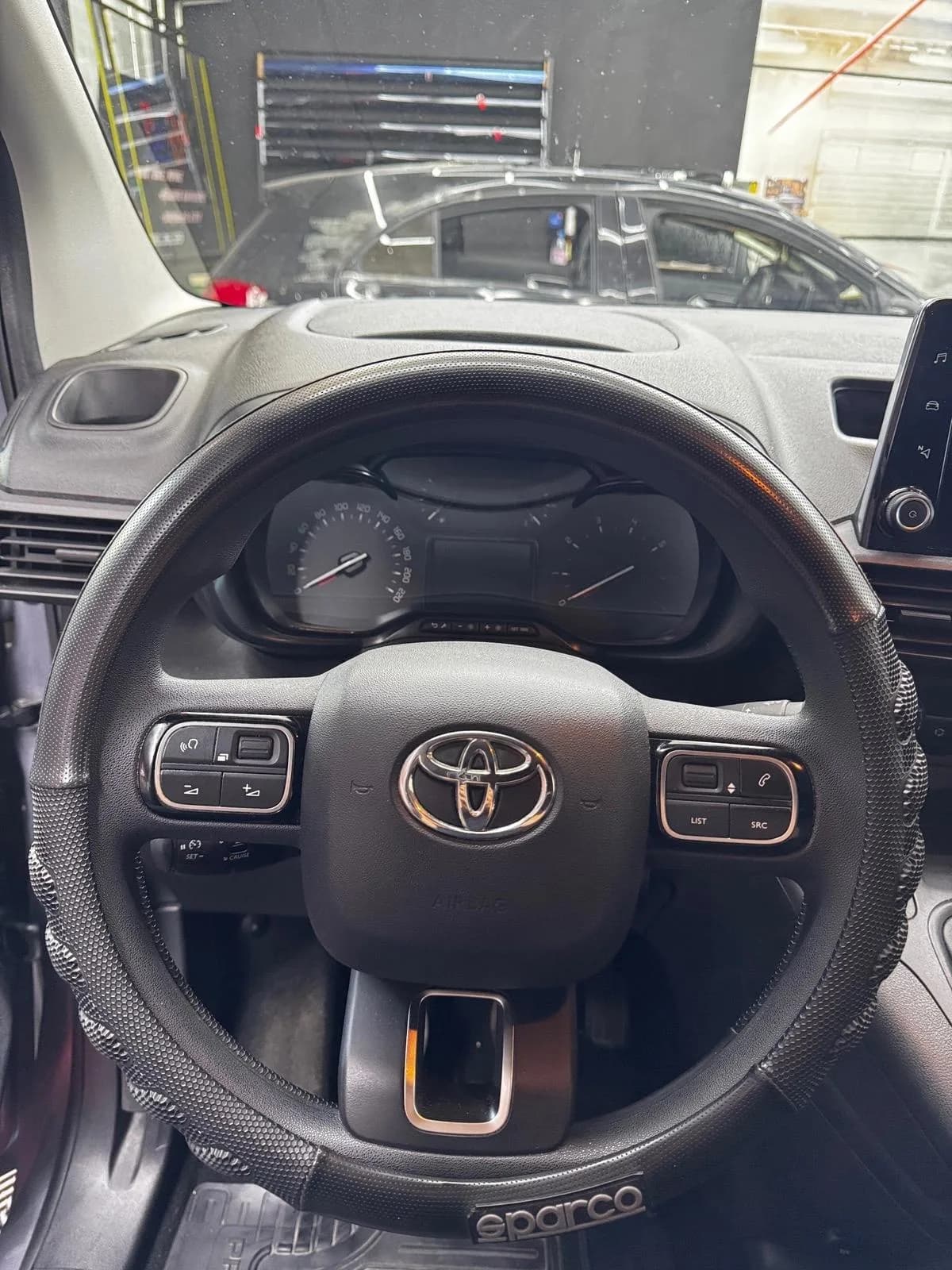 Toyota Pro Ace City Verso