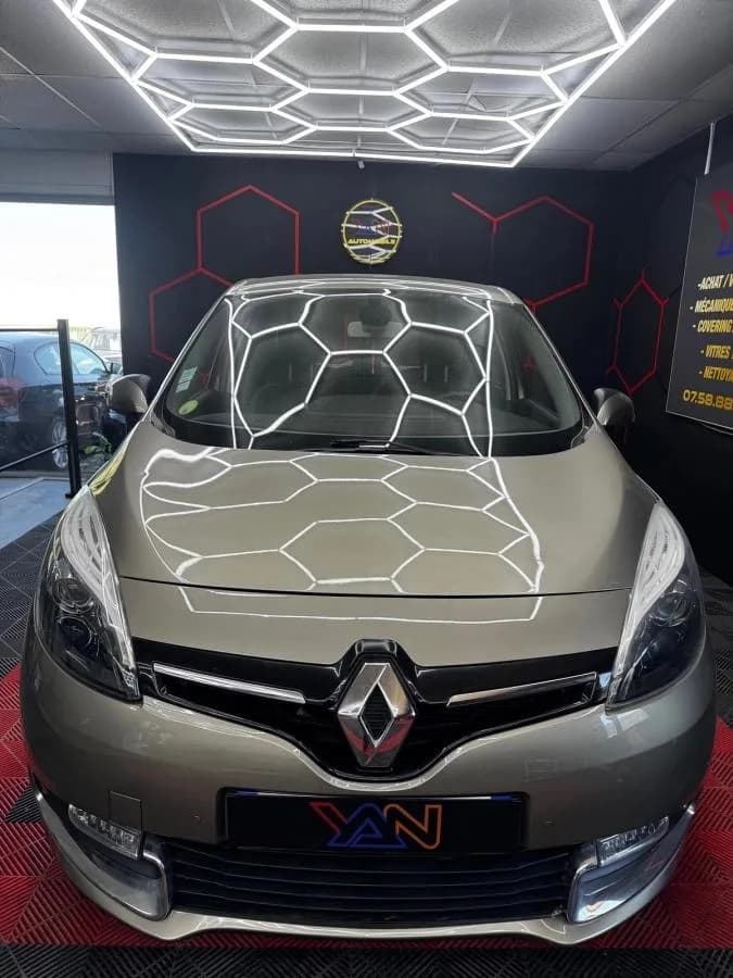 RENAULT Scenic