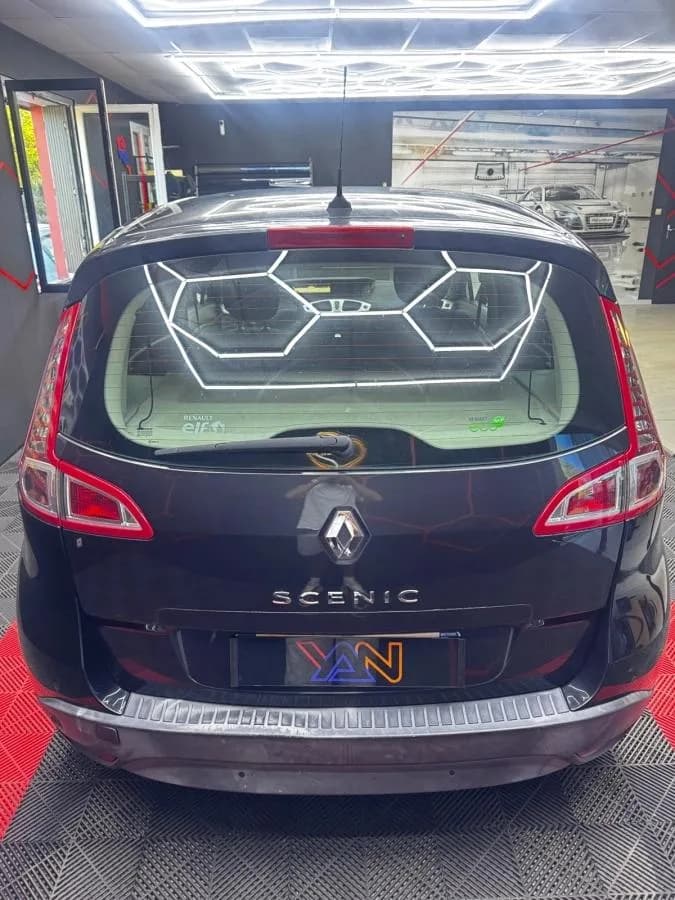 RENAULT Scenic