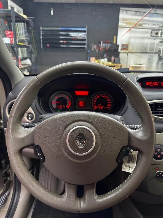 RENAULT Clio