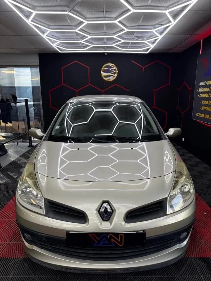 RENAULT Clio